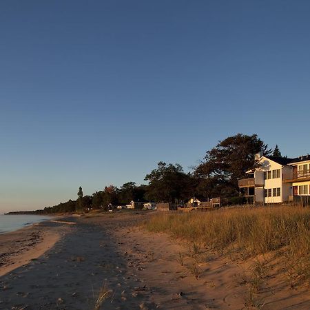 Bed and Breakfast Huron House Oscoda Экстерьер фото