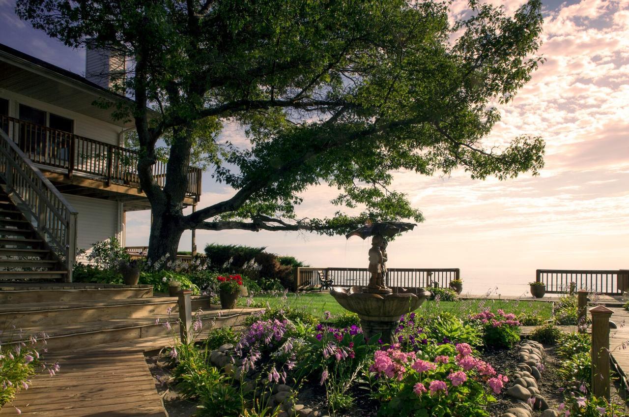 Bed and Breakfast Huron House Oscoda Экстерьер фото