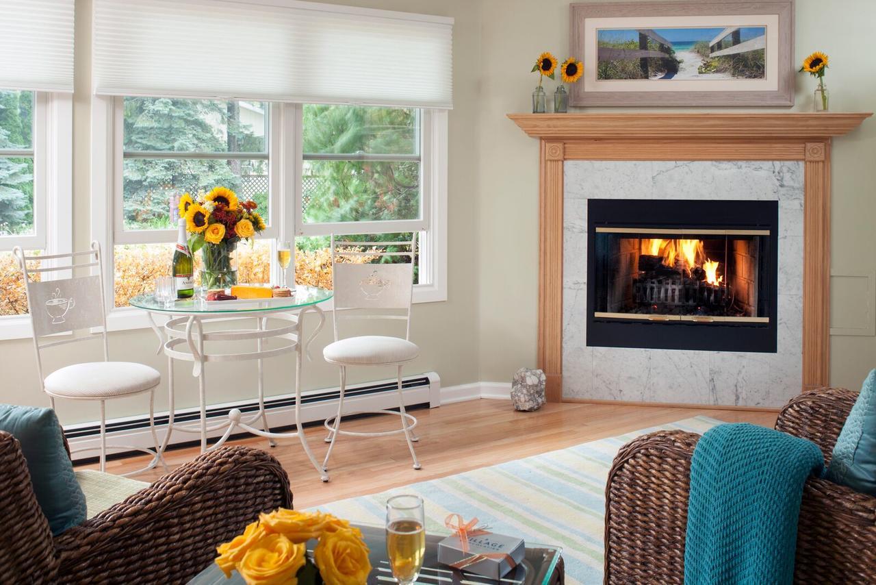 Bed and Breakfast Huron House Oscoda Экстерьер фото